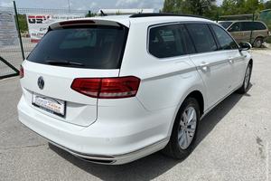 Volkswagen Passat 2021 116.000 km Dizelsko gorivo