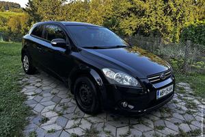 Kia Ceed / cee'd 2010 140.000 km Bencin