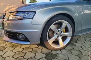 Audi A4 2009 273.000 km Dizel