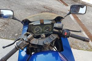 Kawasaki
 GPX 600 R