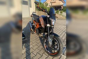 KTM 690 Duke