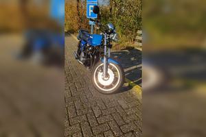 Kawasaki
 Z 1000