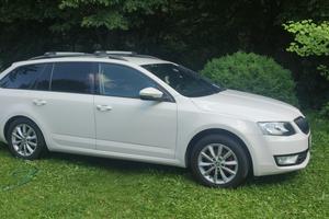 Škoda Octavia 2017 166.000 km Bencin