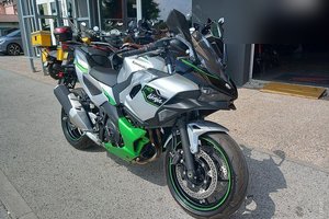 Kawasaki NINJA 7 HYBRID 2025