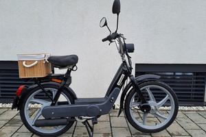 Piaggio
 50 N 2005