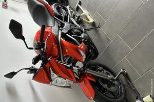Kawasaki
 ER - 6 N 2009