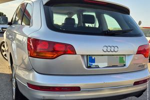 Audi Q7 2006 330 km Dizel
