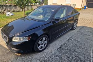 Volvo S40 2009 298.000 km Dizel