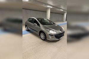 Peugeot 308 2.010 158 km Bencin