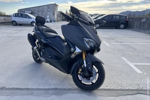 Yamaha TMAX DX 2.020