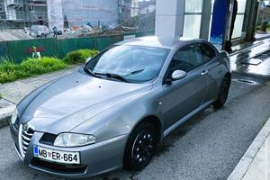 Alfa Romeo GT 2005 240.000 km Bencin