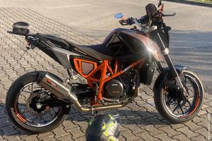 KTM 690 Duke