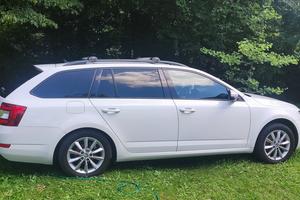 Škoda Octavia 2017 166.000 km Bencin