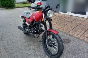 Barton CAFE RACER 50 2025