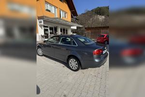 Audi A4 2.006 423.000 km 1363