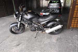 Ducati Monster 695