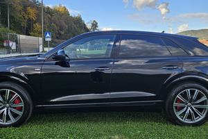 Audi Q8 2.020 181.000 km 1363